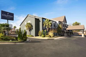 Image of Country Inn & Suites by Radisson, Atlanta I-75 South, GA