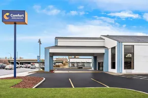 Image of Comfort Inn & Suites Salt Lake City I-80 I-15 Downtown