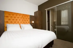 Image of Hotel La Reine