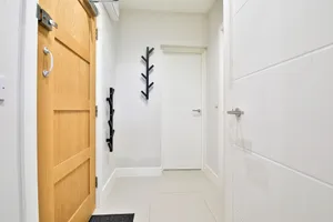 Image of Well Located 1-Bedroom Near Hospital Self CheckIn with Parking