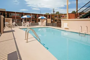 Image of Americas Best Value Inn - Pendleton