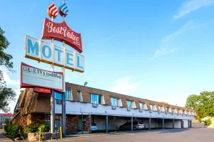 Image of Best Value Inn by OYO Portland OR South East