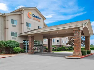 Image of Comfort Suites Linn County Fairground and Expo