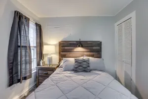 Image of Pet-friendly Auburn Apartment w/ Balcony!