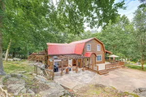 Image of Peaceful Mt Juliet Cabin w/ Hot Tub & Fire Pit