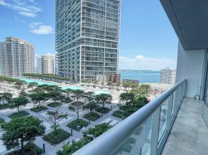 Image of Iconbrickell