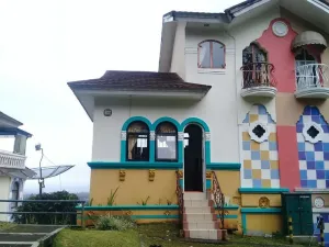 Image of Villa kota bunga puncak bogor ada AC, karoke , water heater, wifi