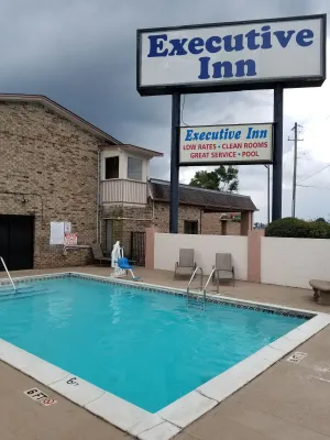 Image of Executive Inn