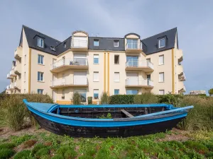 Image of Beautiful apartment with sea views