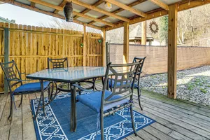 Image of East End River Retreat: Dogs Welcome!