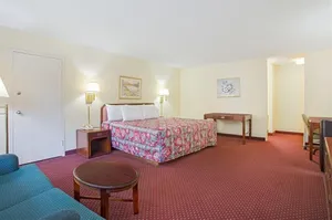 Image of Bristol Parkway inn