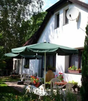 Image of Lakeside Bed and Breakfast Berlin - Pension Am See
