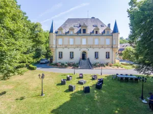 Image of Domaine de Puy Robert LASCAUX - A 800m Grotte de Lascaux - Hôtel avec piscine - Chambres et gîtes-appartements - Sarlat - Dordogne