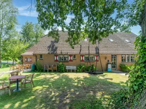 Image of Attractive farmhouse in Giethoorn with garden