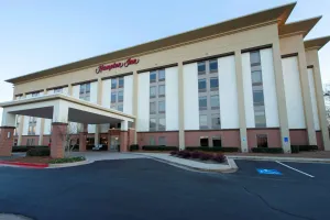 Image of Hampton Inn Atlanta-Southlake