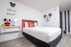 Image of Hotel Room Near Disney 4 People