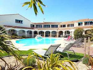 Image of Hôtel Restaurant Le Grand Large - Face à la plage - Ile de Ré