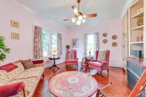 Image of Elegant and Spacious Retreat about 18 Mi to Lake Norman!