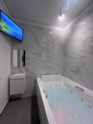 Image of La home White Jacuzzi