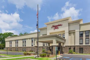 Image of Hampton Inn Lagrange near Callaway Gardens