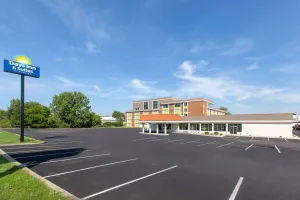 Image of Days Inn & Suites by Wyndham Grand Rapids Near Downtown