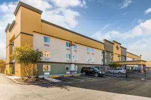 Image of Comfort Inn Airport
