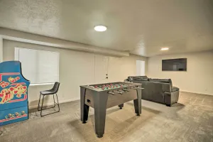 Image of Spacious Cottonwood Heights Home Ski Nearby!