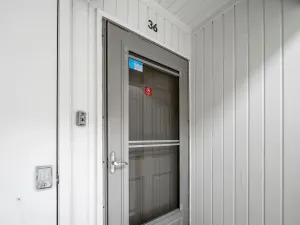 Image of Latitude 29 #9