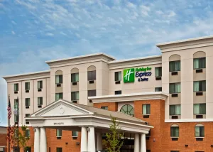 Image of Holiday Inn Express & Suites Chicago West-O'Hare Arpt Area by IHG