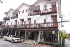Image of Sri Chiangkhan Hotel