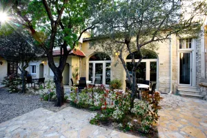 Image of Logis Hôtel - Restaurant Résidence Les Cèdres