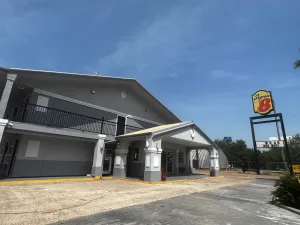 Image of Super 8 by Wyndham La Marque TX/Texas City Area