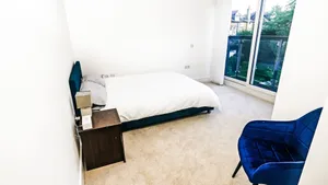 Image of Modern Spacious 2-bed Apartment in London