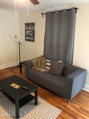 Image of Renovated Cottage Minutes From Downtown