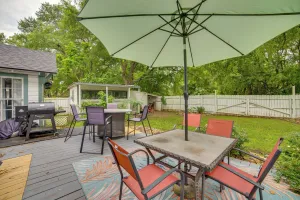 Image of 7 Mi to Lake Fork: Cottage w/ Deck in Quitman