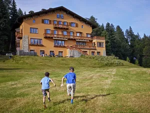Image of Hotel Chesa Spuondas