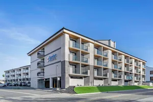 Image of Comfort Inn & Suites Irvine Spectrum