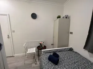 Image of Lovely apartment close to Acton central station