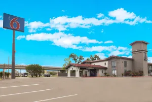 Image of Motel 6-Beaumont, TX