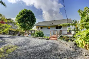 Image of Cozy Kona Coast Apt w/ Lanai ~ 8 Miles to Beach!