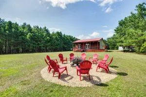 Image of Cozy Summit Cabin with Hiking Trails and Fishing Pond!