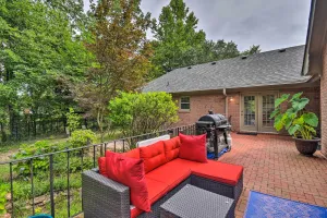 Image of Bright Chesapeake Home Near Shopping and Dining