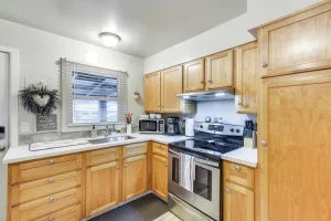 Image of 5 Mi to Oregon Zoo: Apartment w/ Private Yard