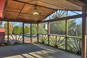 Image of Pool, Game Room Luxe Lewes Family Beach House!