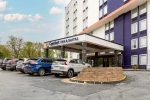 Image of Comfort Inn & Suites Alexandria West