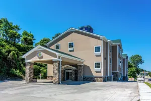 Image of Cobblestone Hotel & Suites - Erie
