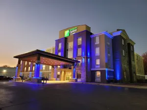 Image of Holiday Inn Express & Suites Starkville by IHG