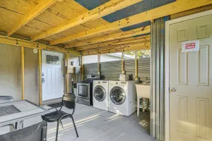 Image of Tropical Tampa Home Pets Welcome!