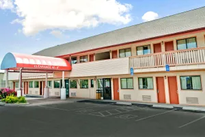 Image of Days Inn by Wyndham Independence