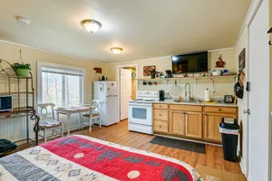 Image of Whittier Vacation Rental Cabin in Tranquil Setting